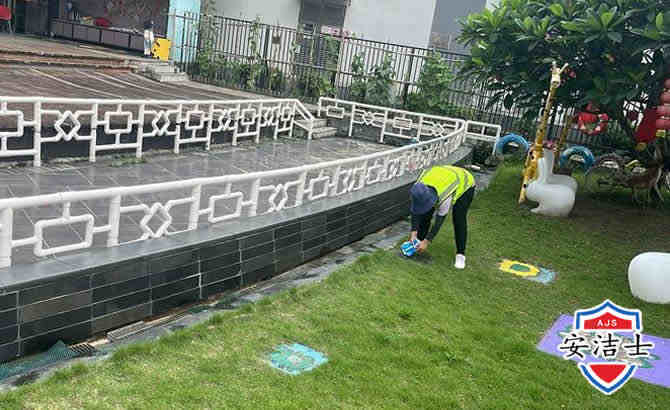 公园绿地秋季白蚁防治要点